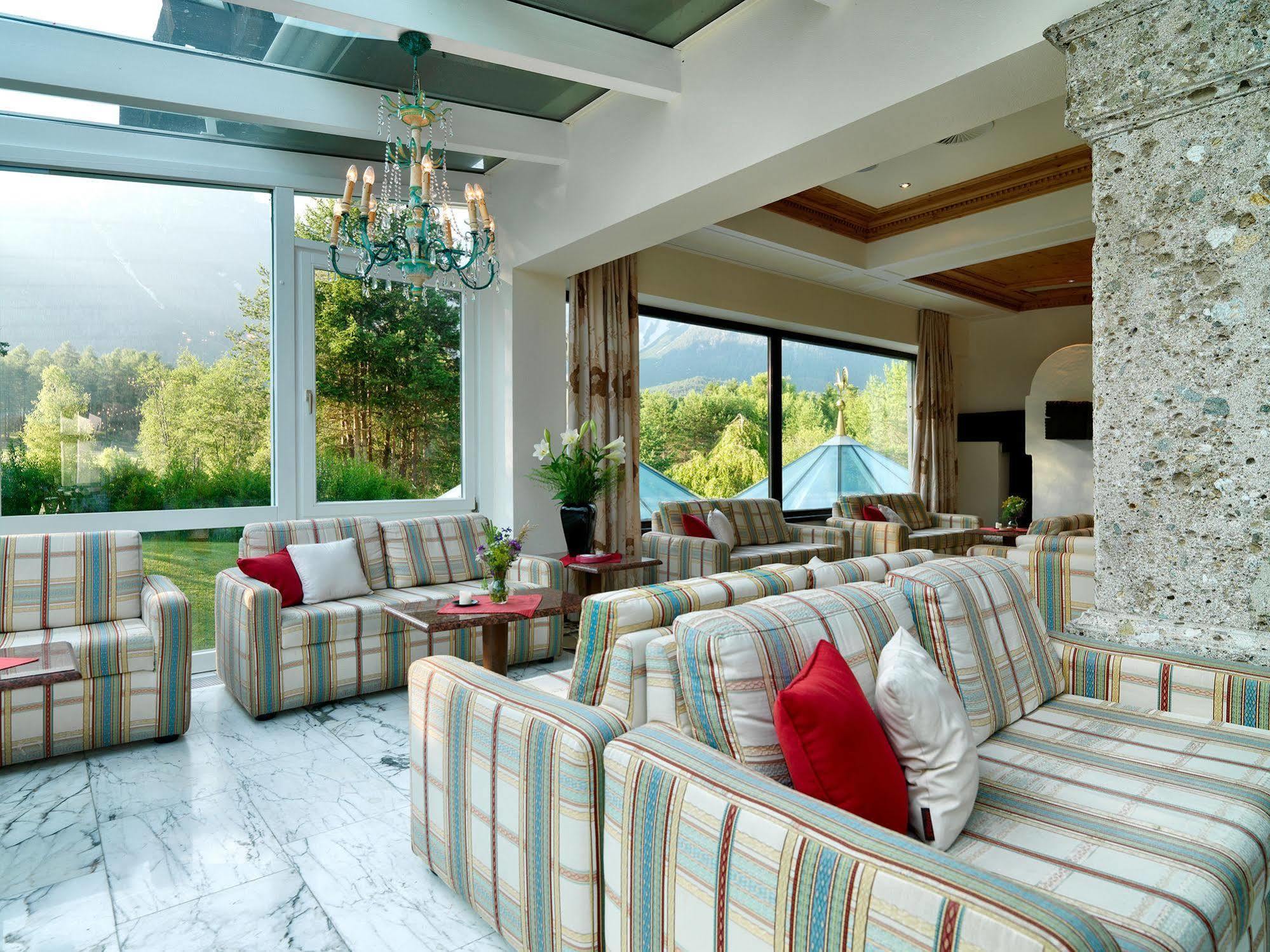 Kaysers Tirolresort - Wohlfuehlhotel Fuer Erwachsene มีมิง ภายนอก รูปภาพ